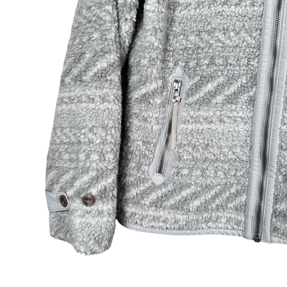 PATAGONIA Divided Sky Zip-Up Jacket in Bergy Bits in Salt Grey - Picture 8 of 15